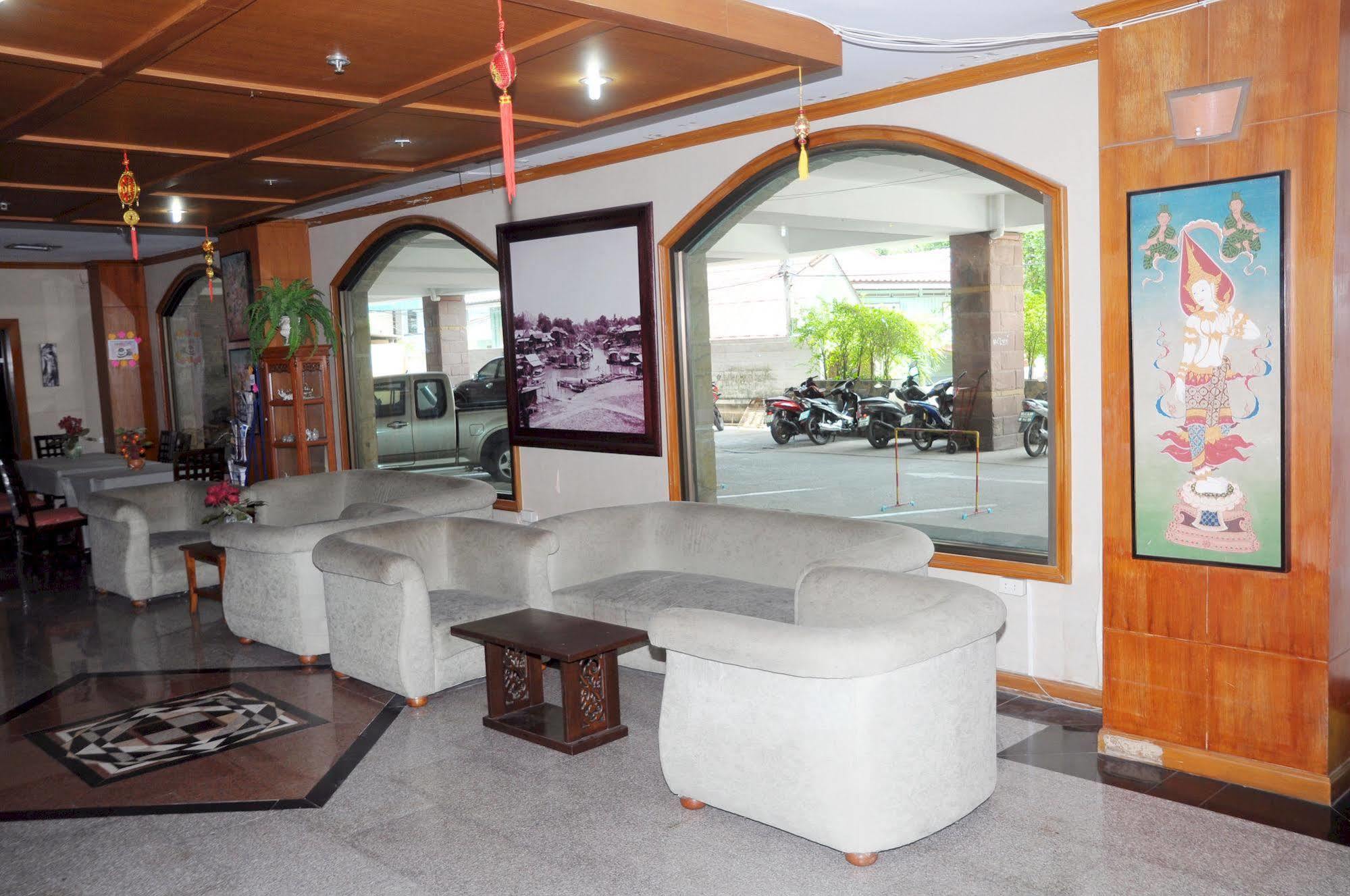 Ayutthaya Thenee Hotel Екстериор снимка